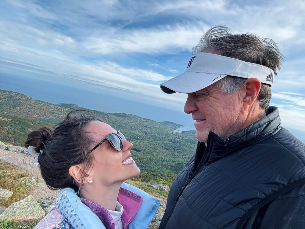 Bill Belichick s Girlfriend Jordon Hudson 24 Shares New Photos from Their Summer Adventures 187