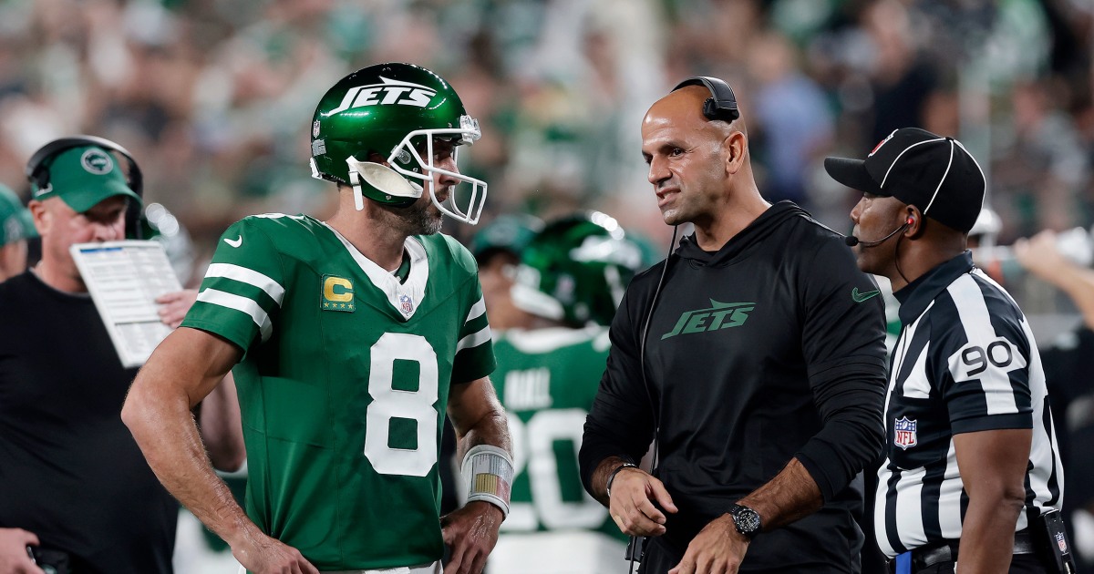 Aaron Rodgers on accusations he wanted Jets coach Robert Saleh fired: 'Patently false'