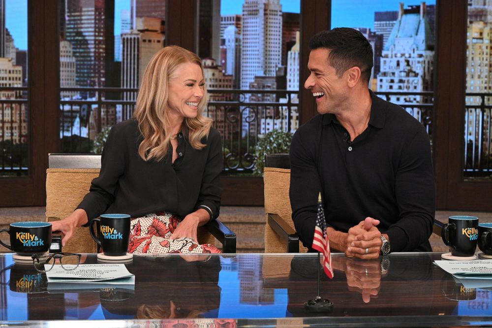 Kelly Ripa and Mark Consuelos Talk About Gray Divorce 486