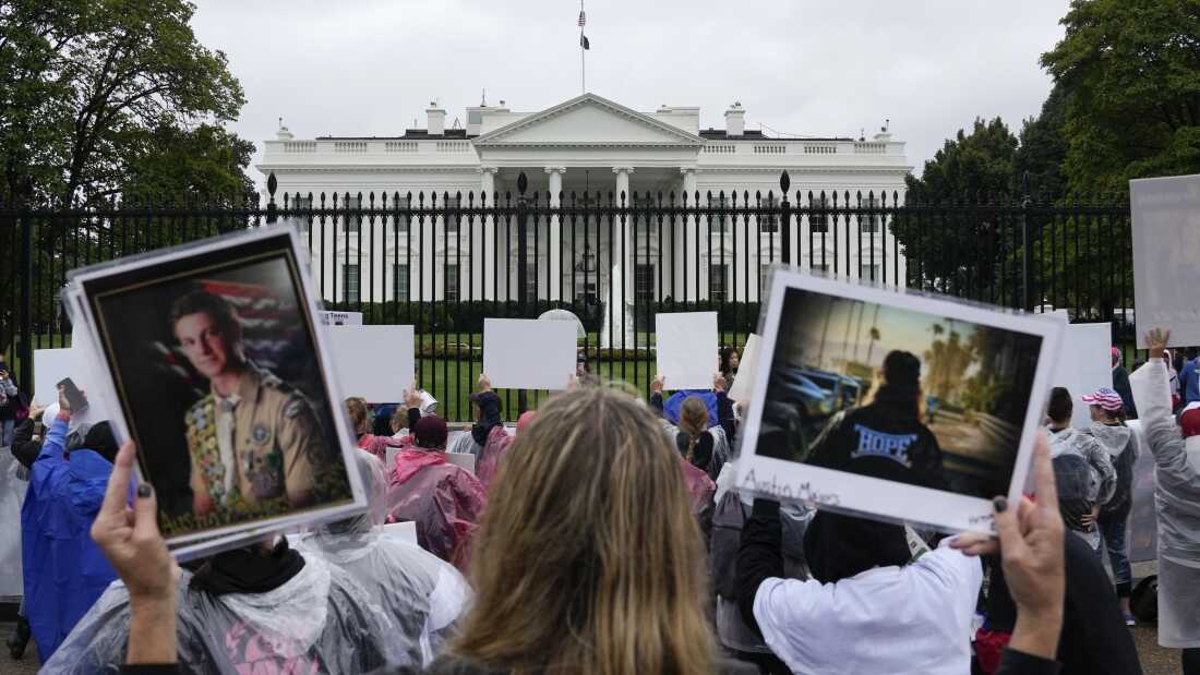 People protested in front of the White House in September 2023 to raise awareness of opioid-related deaths. A year later, the number of fentanyl-related deaths in the U.S. has dropped sharply.