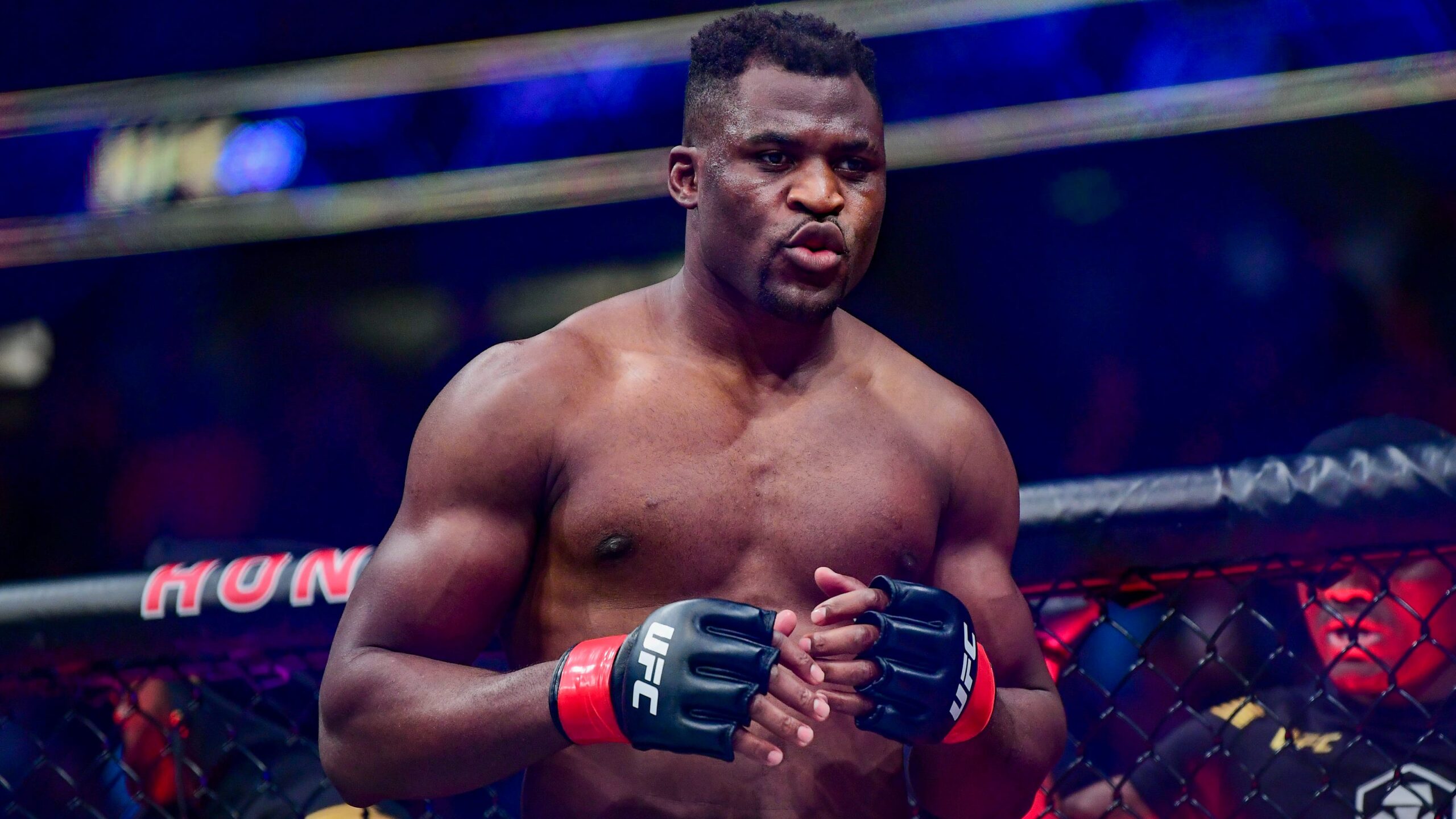 Francis Ngannou vs. Renan Ferreira live updates: MMA round by round