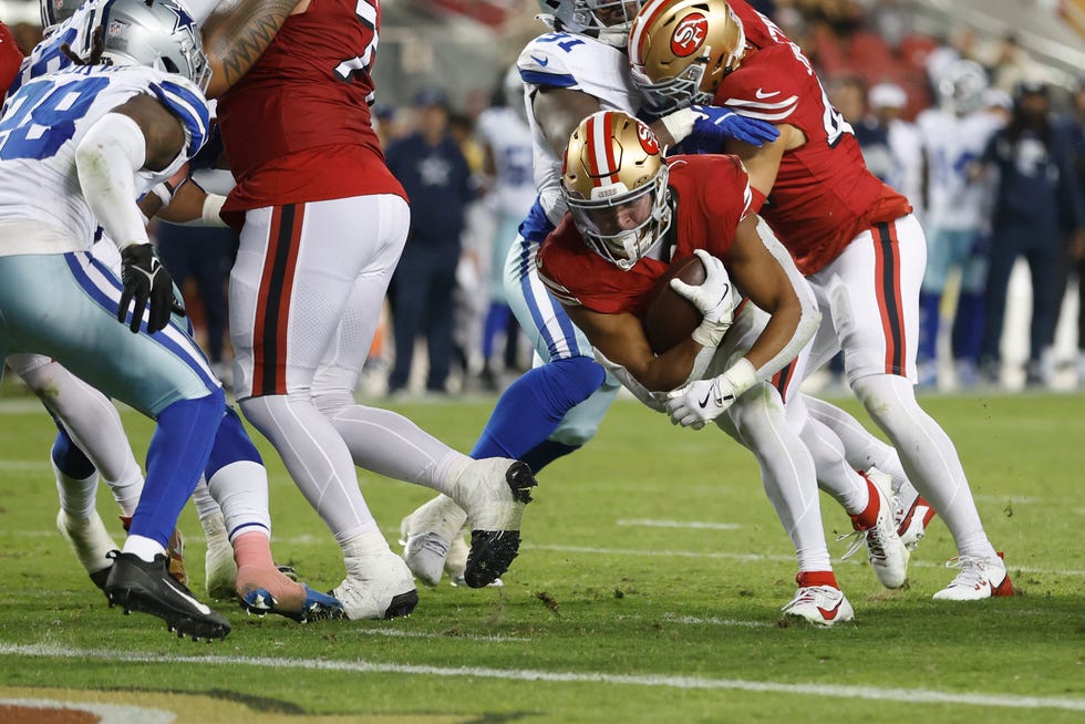 SANTA CLARA, CALIFORNIA - OCTOBER 27: Isaac Guerendo #31 of the San Francisco 49ers runs for a touchdown during the third quarter against the Dallas Cowboys at Levi's Stadium on October 27, 2024 in Santa Clara, California. (Photo by Lachlan Cunningham/Getty Images)