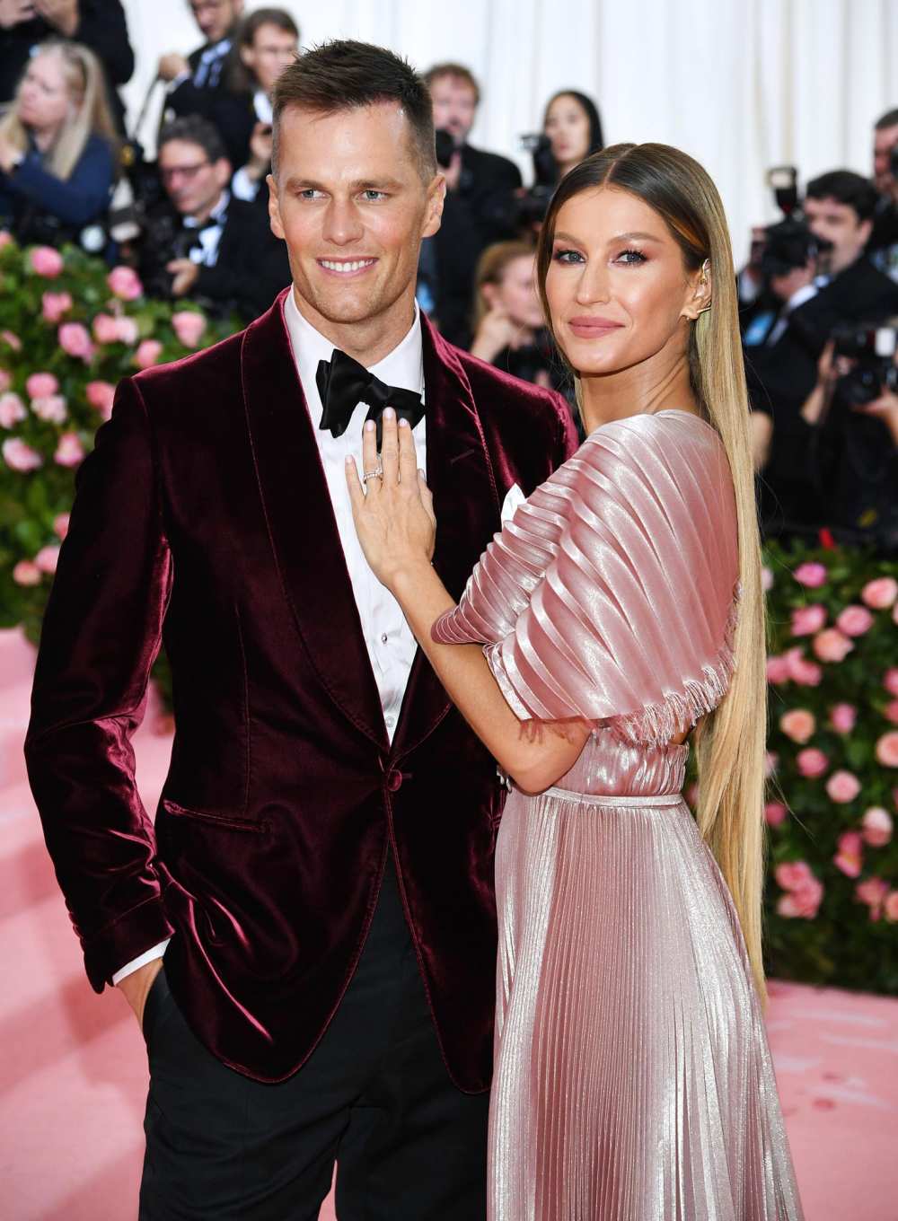 Gisele Bundchens Dating History From Tom Brady to Leonardo DiCaprio and More