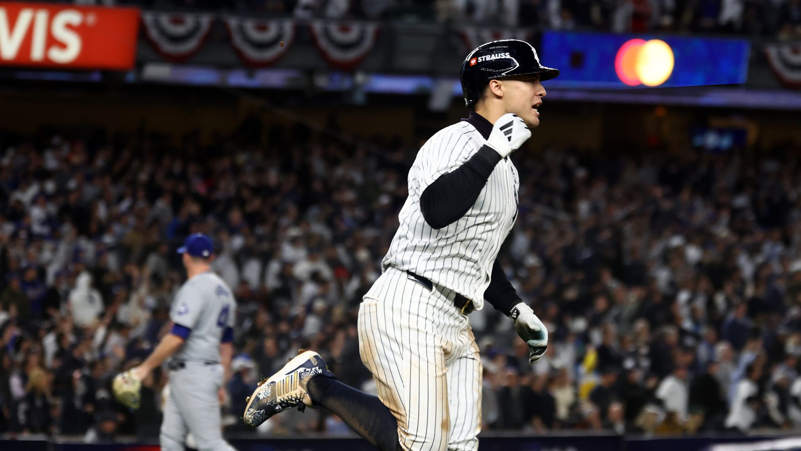 Anthony Volpe hits grand slam to put Yankees ahead in Game 4