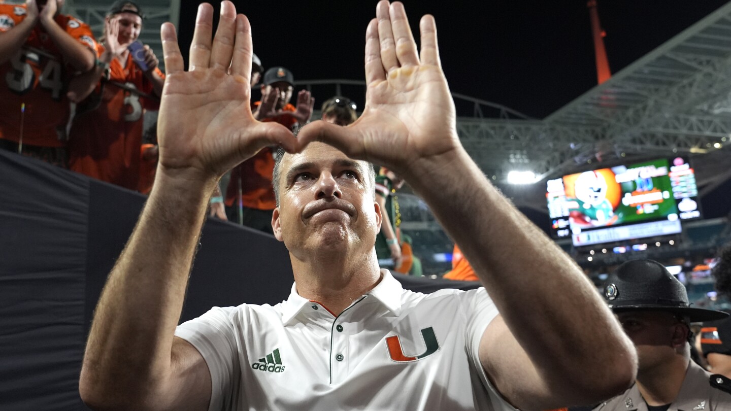 AP Top 25: Miami cracks top 5 for 1st time since 2017