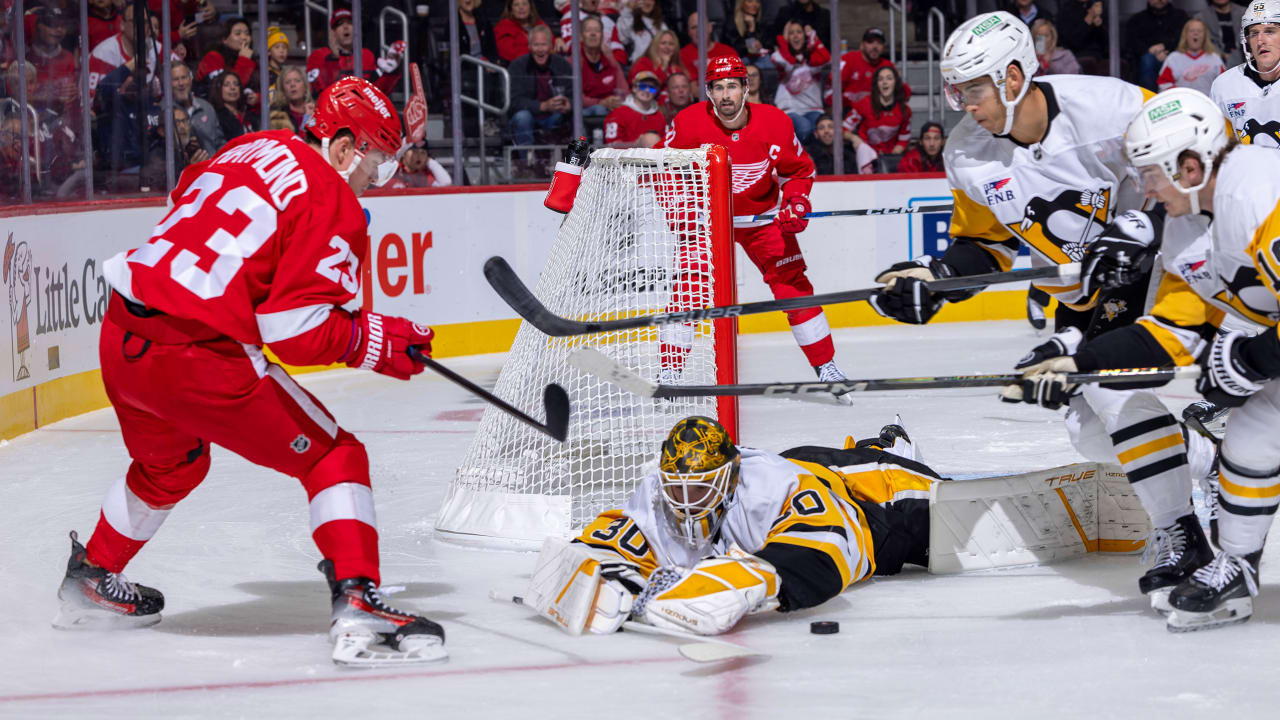 Blomqvist makes 29 saves in debut, Penguins defeat Red Wings