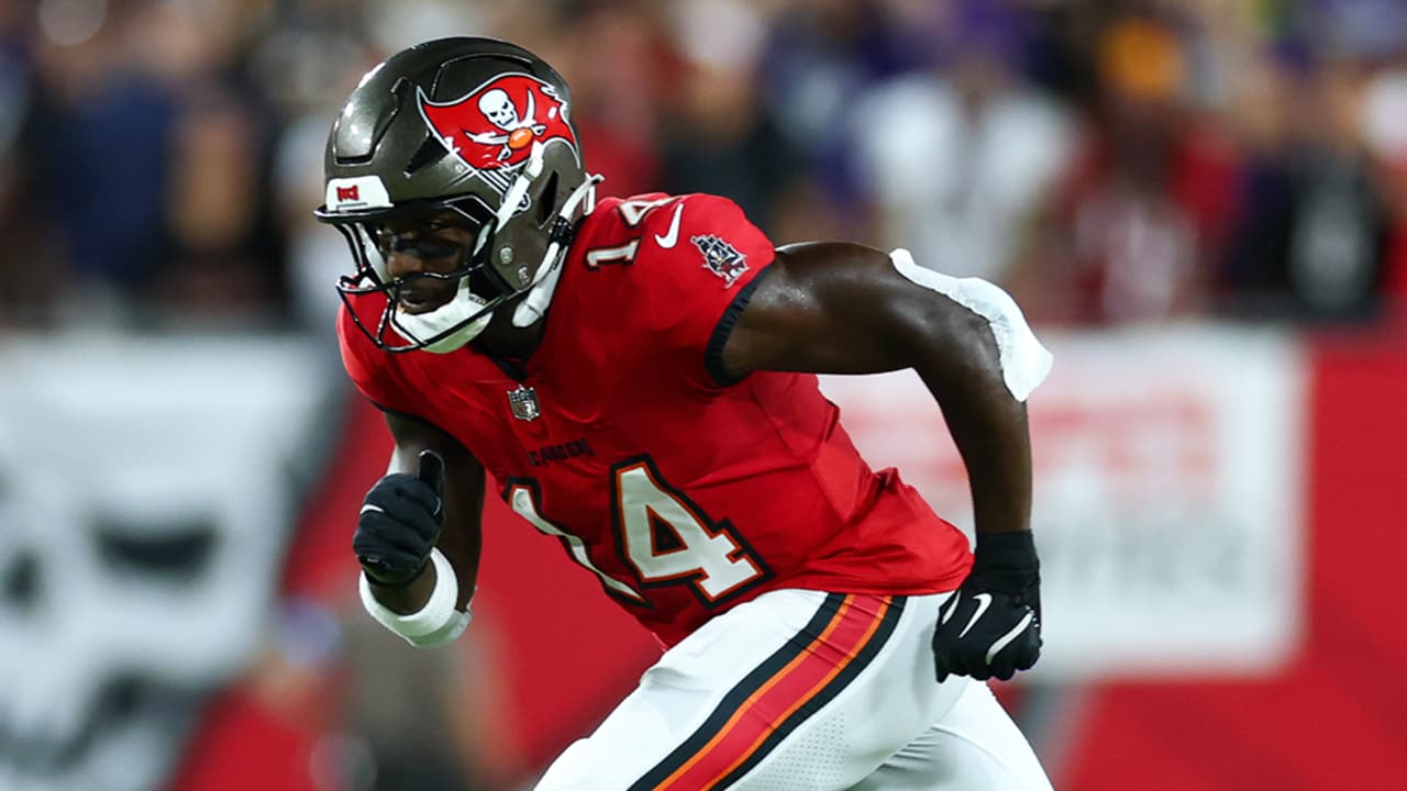 Buccaneers WR Chris Godwin feared to have suffered dislocated ankle in loss to Ravens