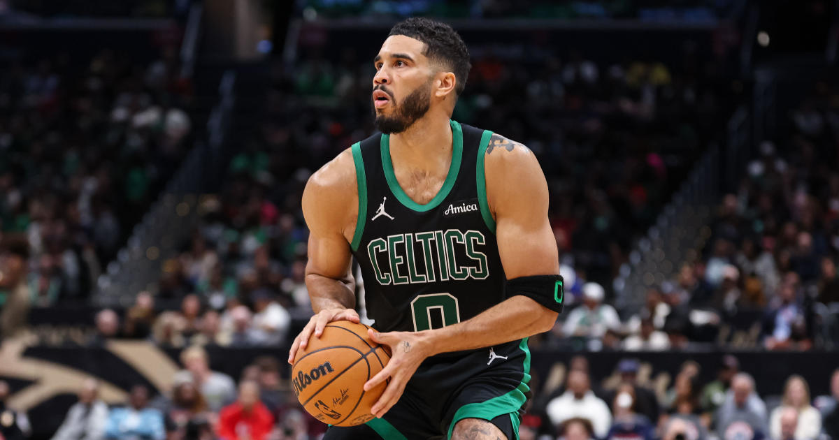 Celtics' Jayson Tatum gave his sneakers to a young fan celebrating their birthday