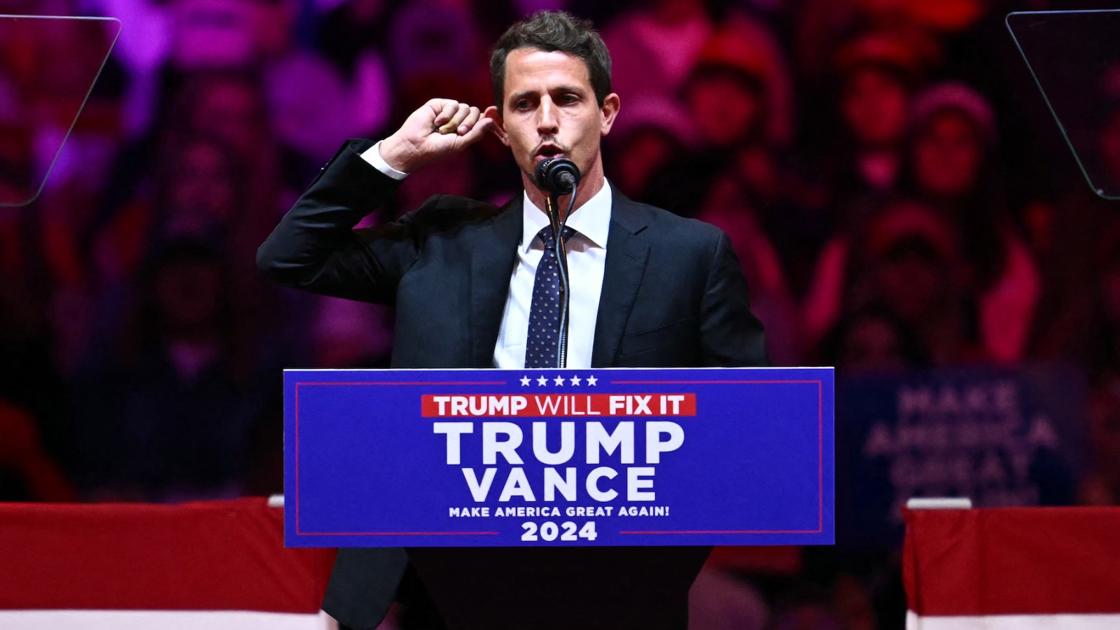 Comedian Tony Hinchcliffe Calls Puerto Rico ‘Garbage’ at Trump Rally