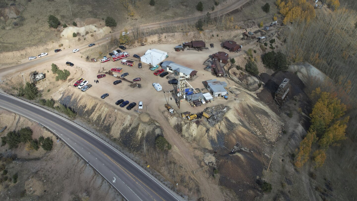 Elevator malfunction leaves 1 dead in former Colorado gold mine, 12 rescued