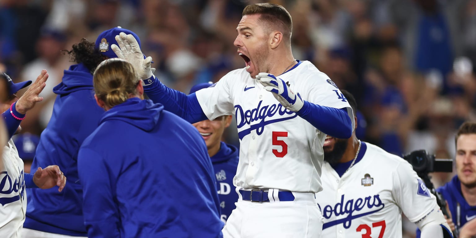 Freddie Freeman wins Game 1 with 1st walk-off grand slam in World Series history