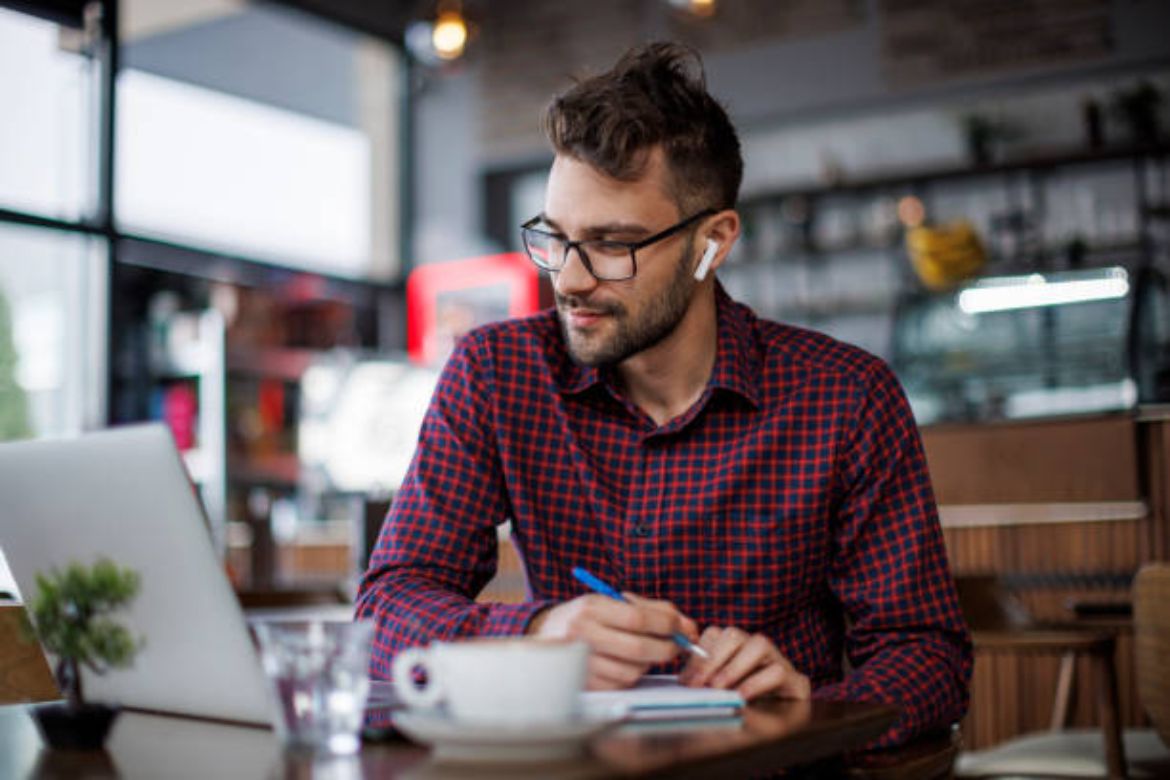 How Audionic Earbuds Enhance Your Online Meetings and Calls