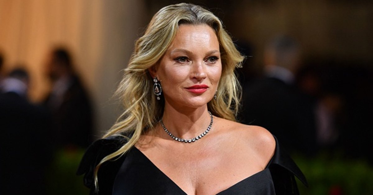 Kate Moss Loves This Firming Body Oil That 'Smells Like Summer'