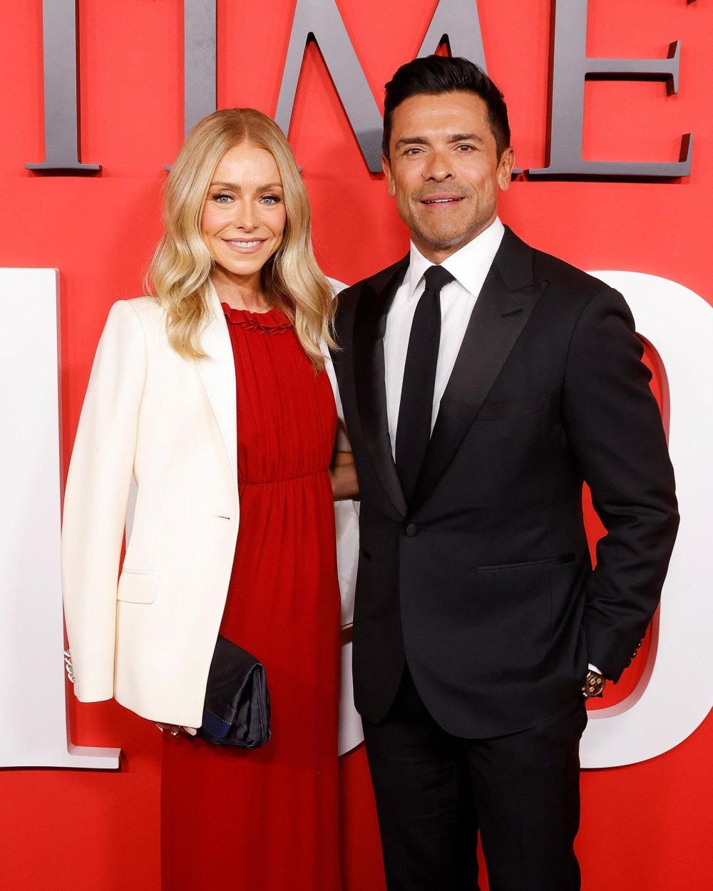 Kelly Ripa and Mark Consuelos Talk About Gray Divorce 485