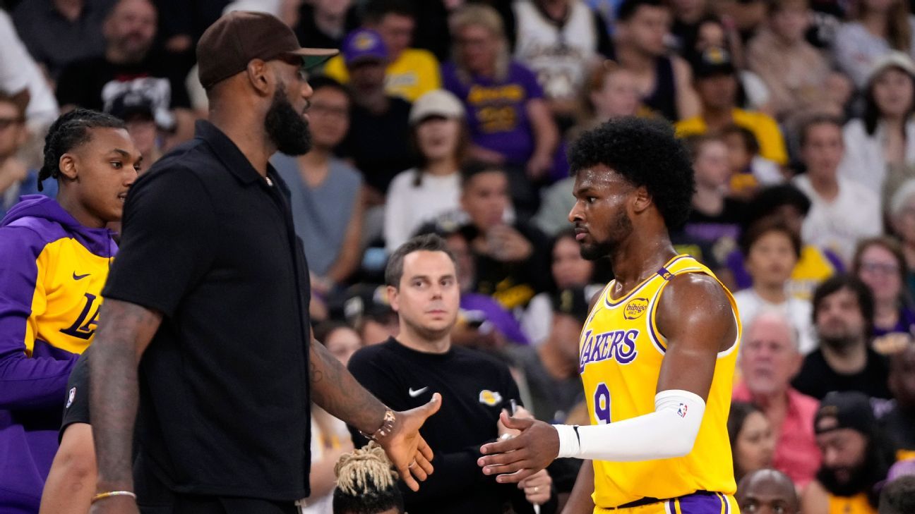 LeBron James, Anthony Davis out for Lakers' preseason opener