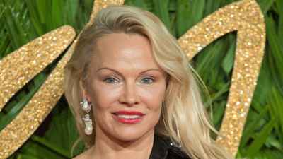 Pamela Anderson Is Done Wearing Makeup FEAT