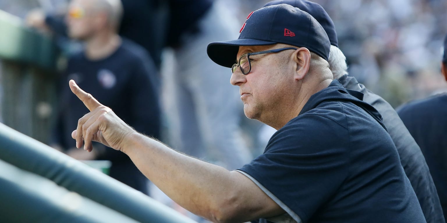 Reds hire Terry Francona as manager