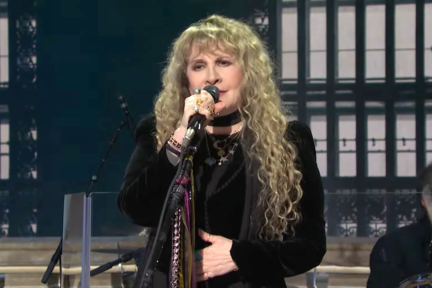 Stevie Nicks Returns to the 'SNL' for First Time in Over 40 Years: Watch