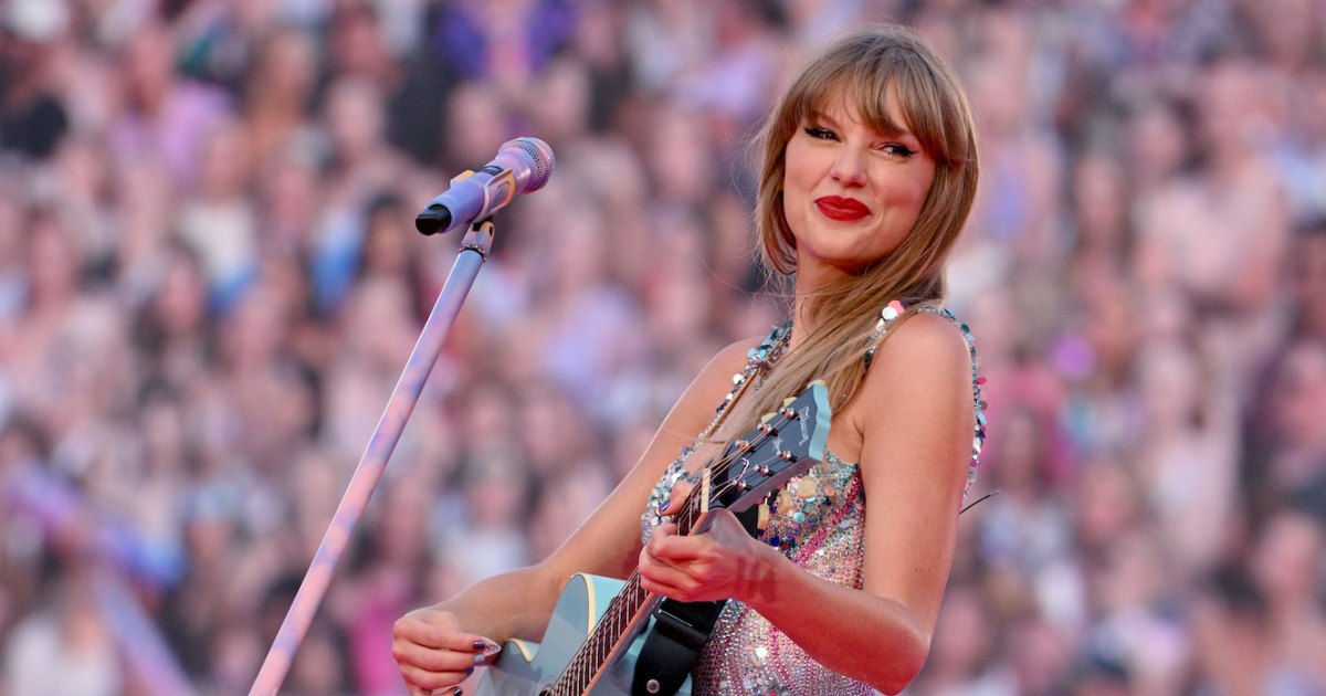 Taylor Swift's Chic 'Eras Tour' Outfits: See Photos