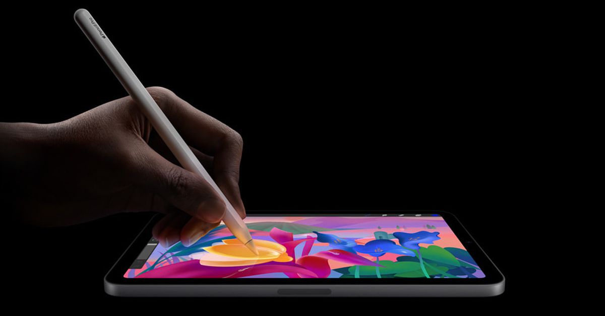 Someone drawing on iPad Mini with Apple Pencil