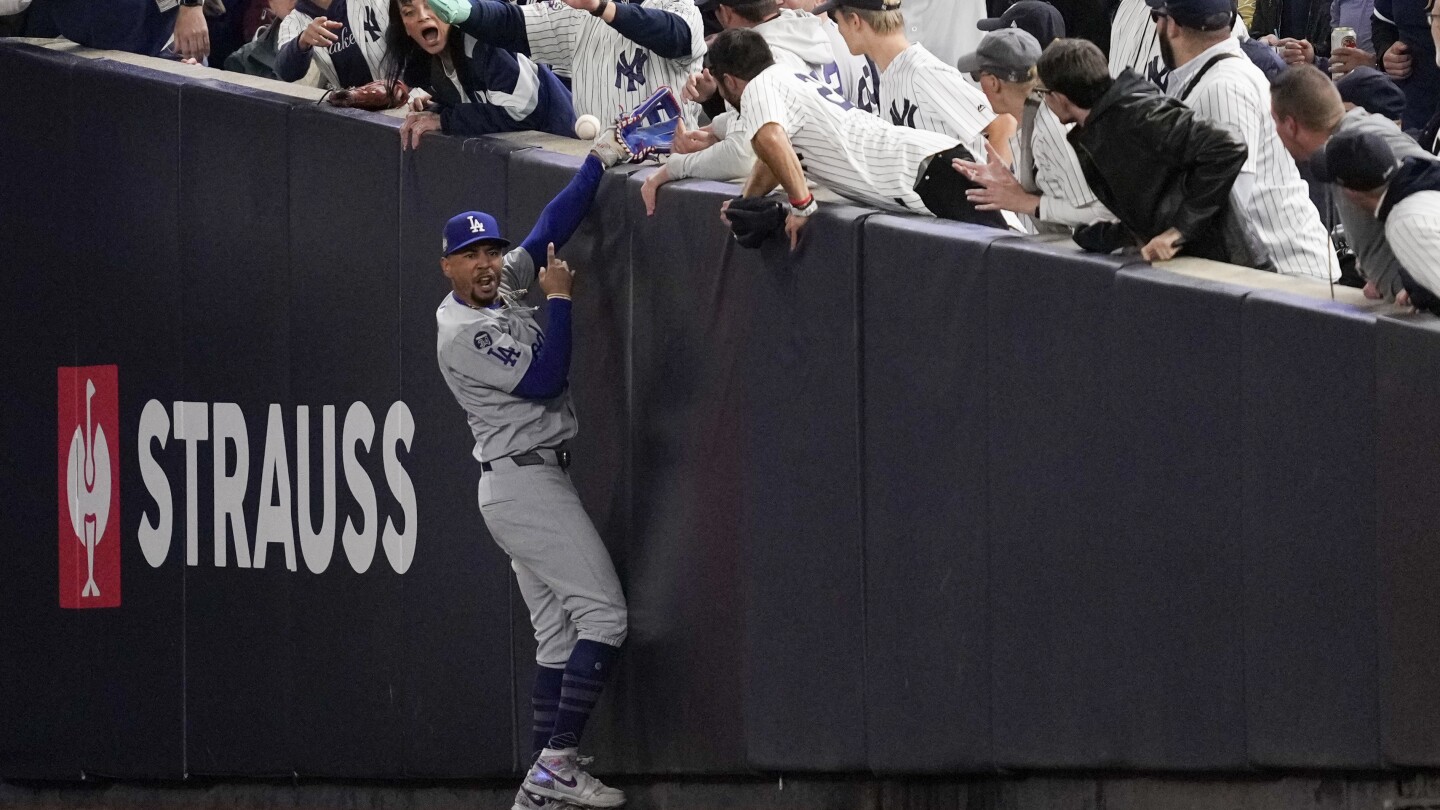 Yankees fans banned from Game 5 of World Series for interference