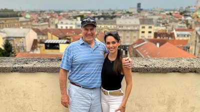 Bill Belichick s Girlfriend Jordon Hudson 24 Shares New Photos from Their Summer Adventures 188