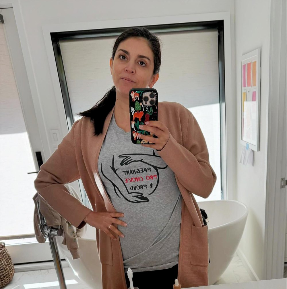 SNL Alum Cecily Strong Is Pregnant Expecting 1st Baby at Age 40 590