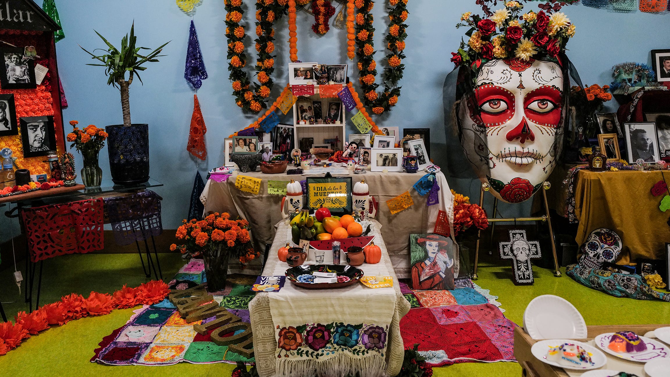 Dia de los Muertos celebrations in Lansing