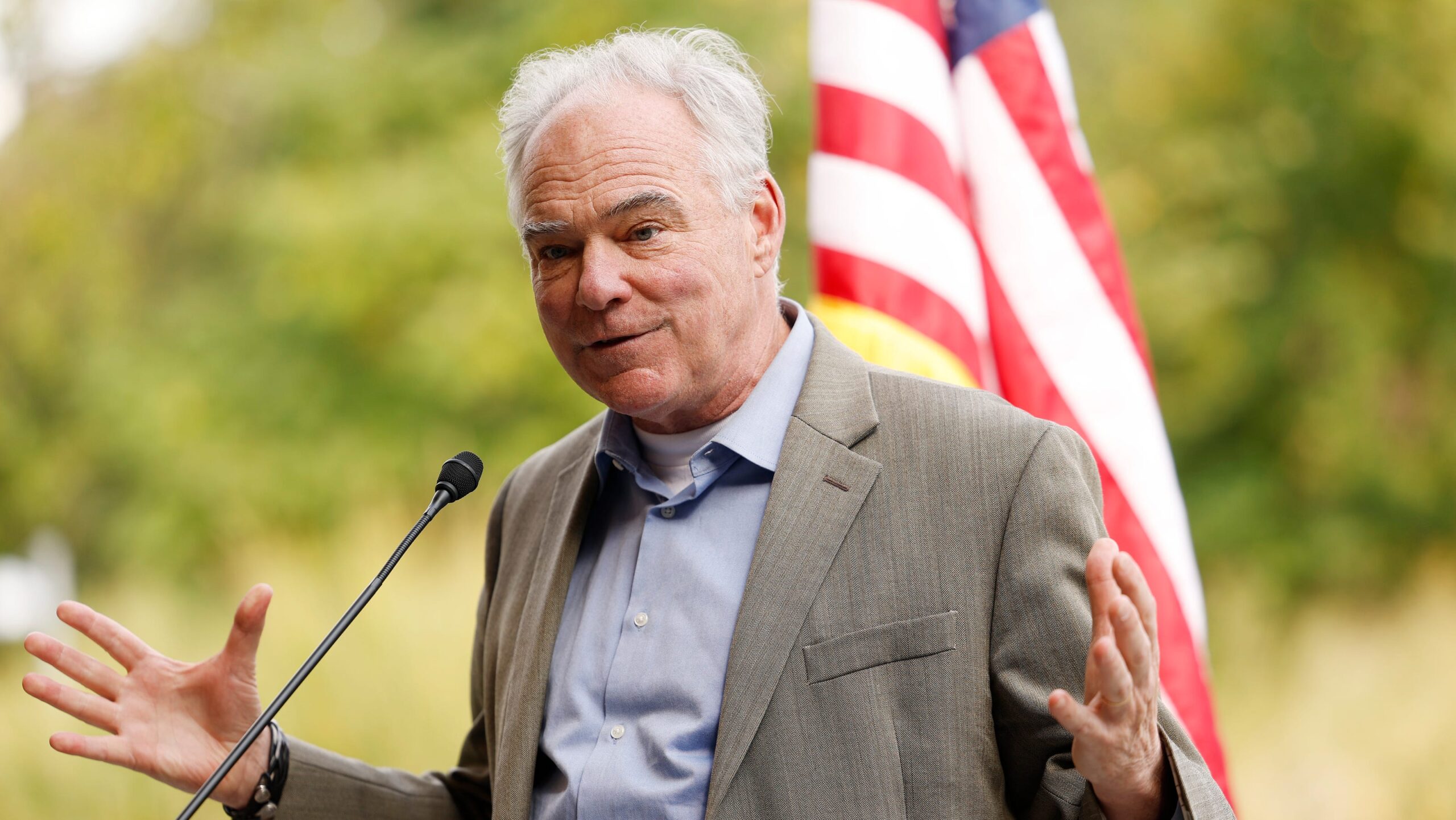 'SNL' sees Tim Kaine, Pete Davidson cameo in John Mulaney episode