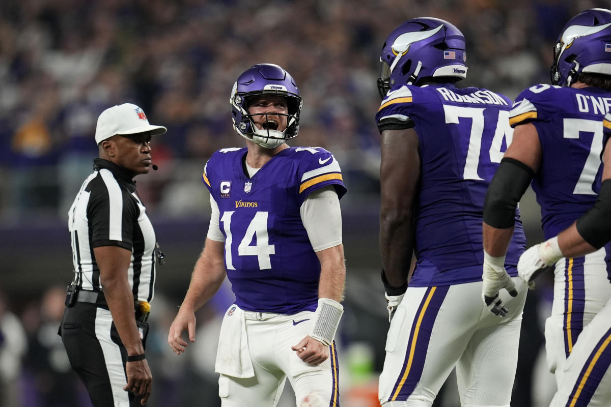 Vikings-Colts: Minnesota overcomes 3 turnovers from Sam Darnold to outlast Indianapolis 21-13