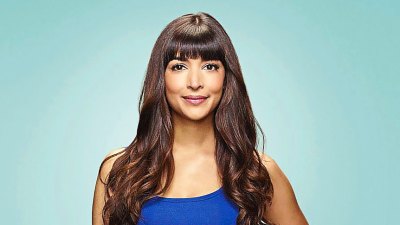 Hannah Simone- A Day in My Life -450