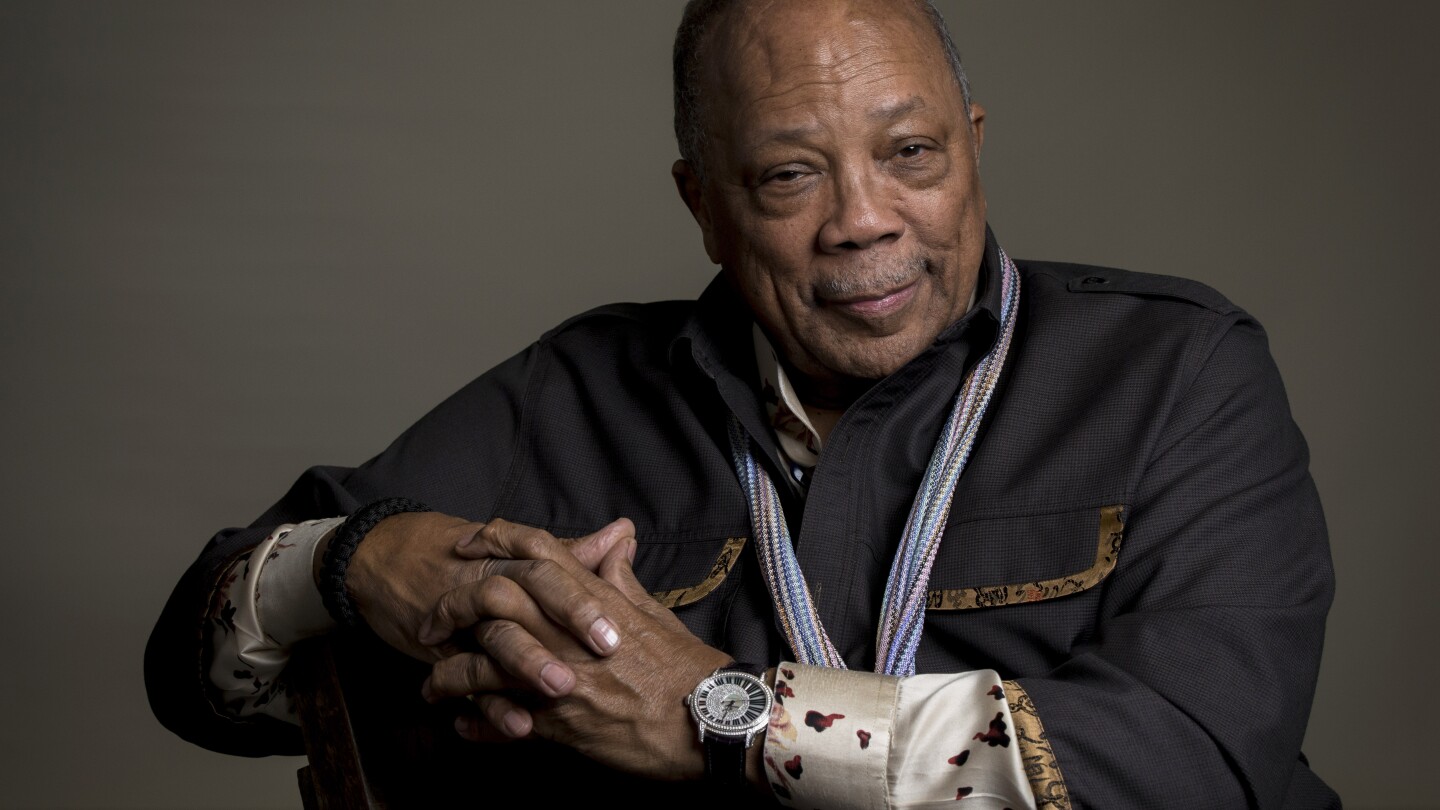 Quincy Jones has died. Ice-T, Michael Caine and more are paying tribute