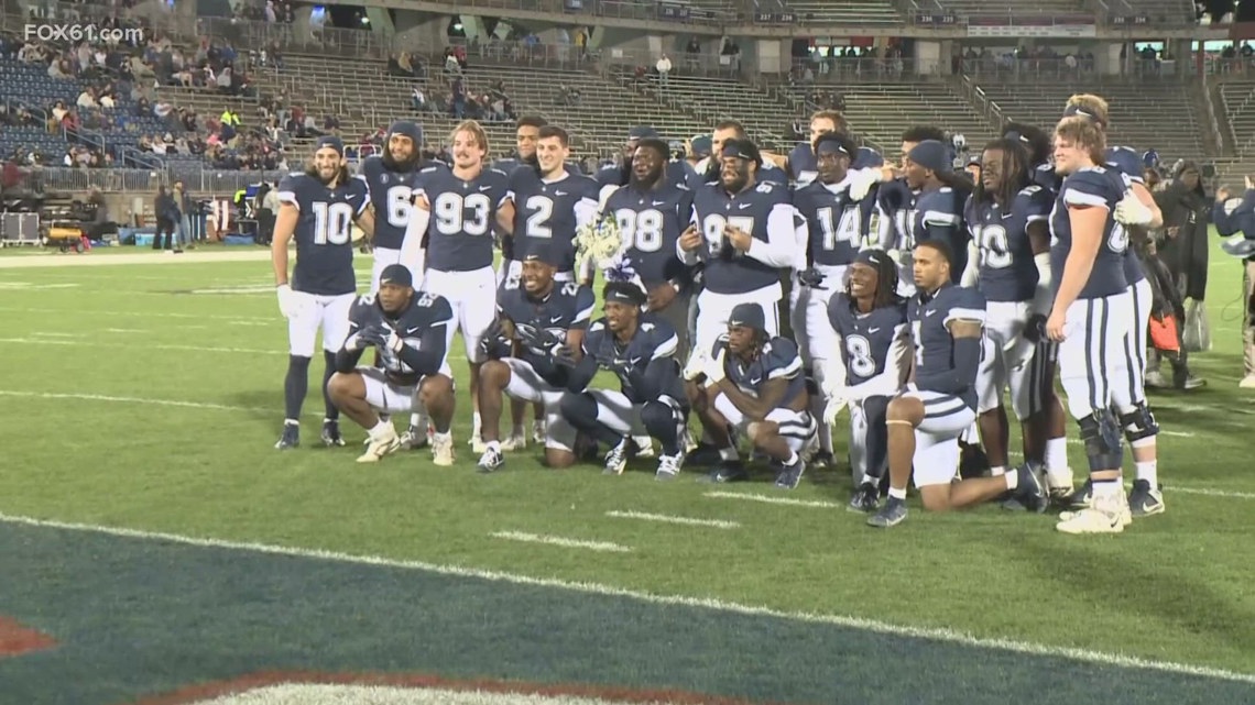 UConn football defeats Georgia State 34-27, becomes bowl eligible