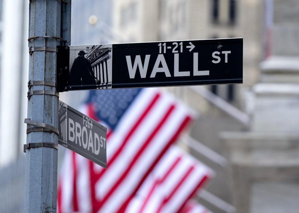 Nasdaq, S&P 500 slide amid wave of earnings as tariffs bite GM profit