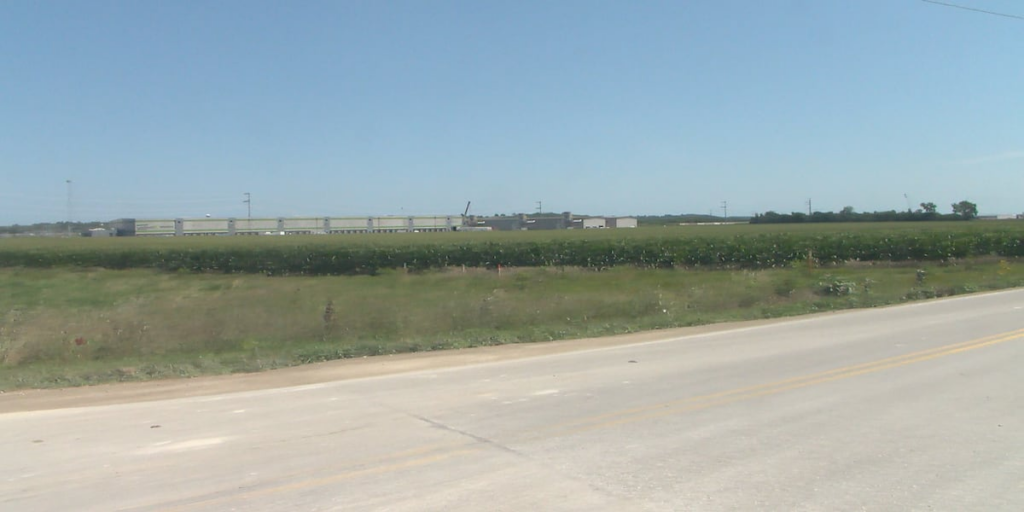 Eastern Iowa Airport leaders voice concerns over possible utility plant near runways