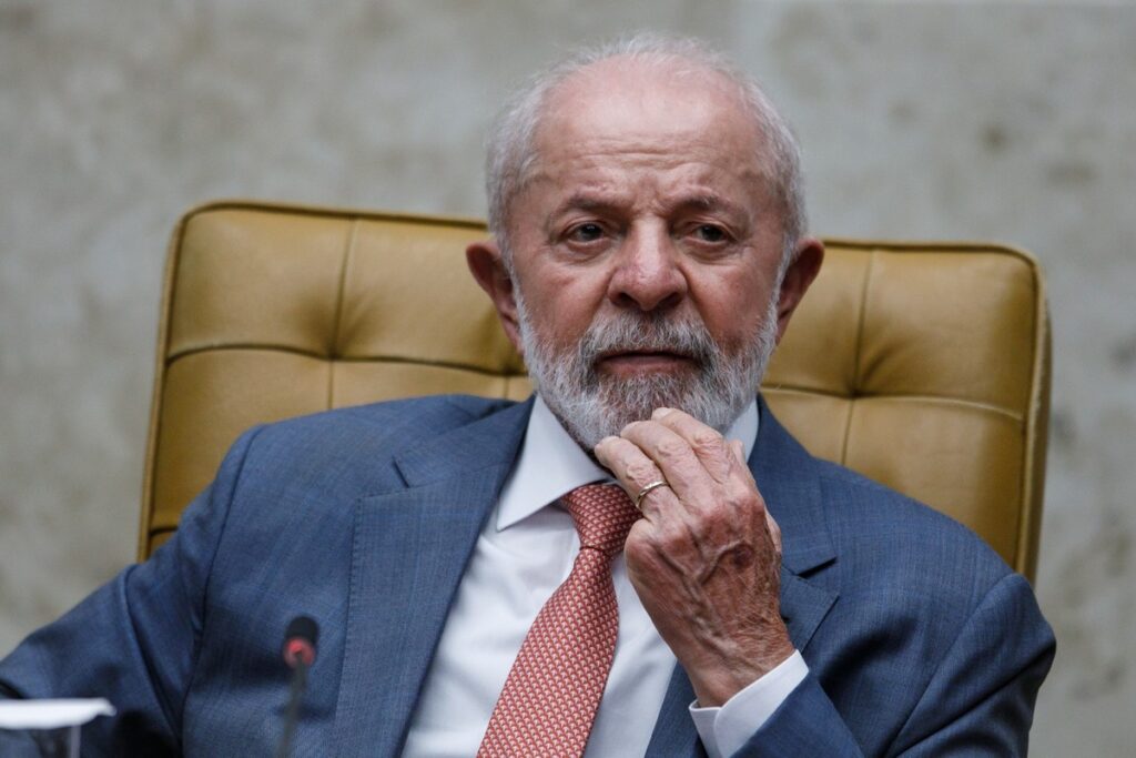 Lula diz ser 'inaceitável' a revogação de visto de ministros do STF pelos EUA