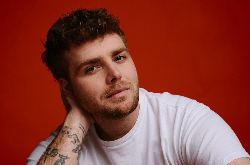 Alex Warren’s ‘Ordinary’ No. 1 on Billboard Hot 100 for Eighth Week