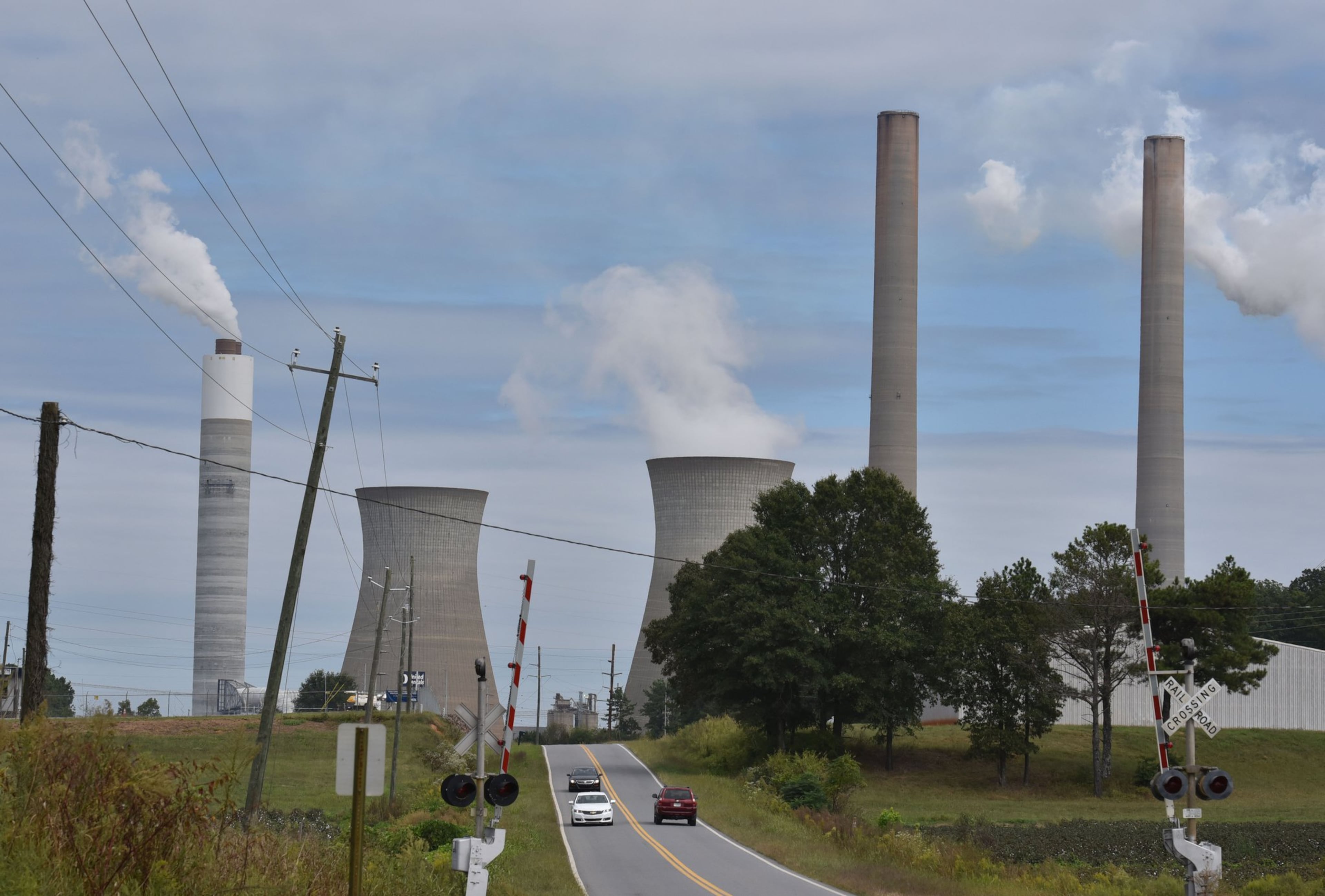 Georgia Power is proposing an unprecedented 10,000-megawatt expansion in roughly five years. (Hyosub Shin/AJC 2015)