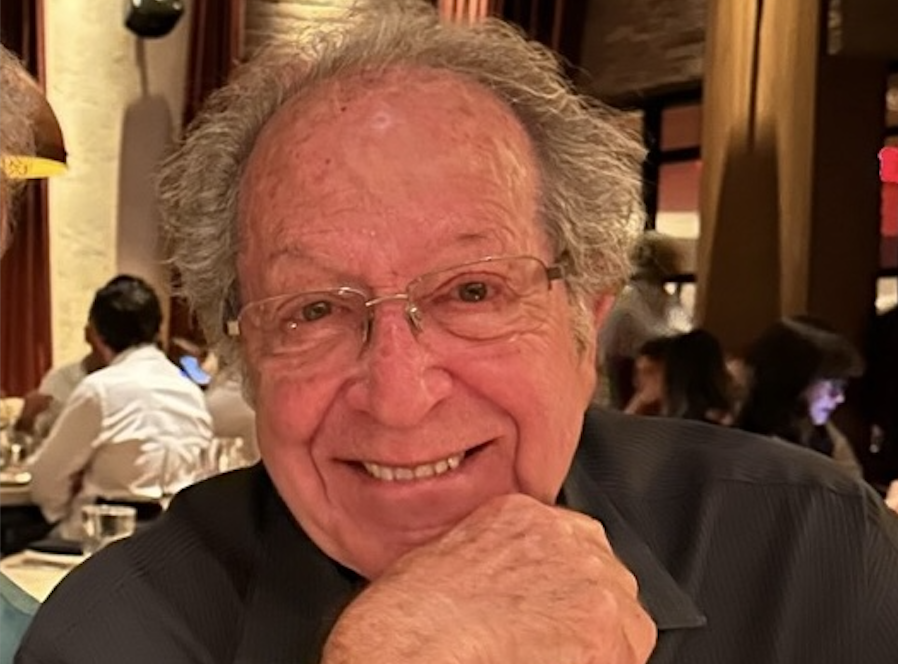 Manager To Billy Crystal & Robin Williams Was 81