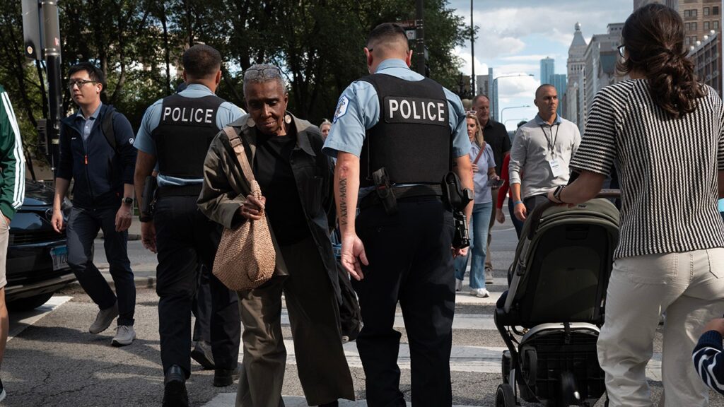 Chicago sees bloody Labor Day weekend as mayor blocks Trump plan