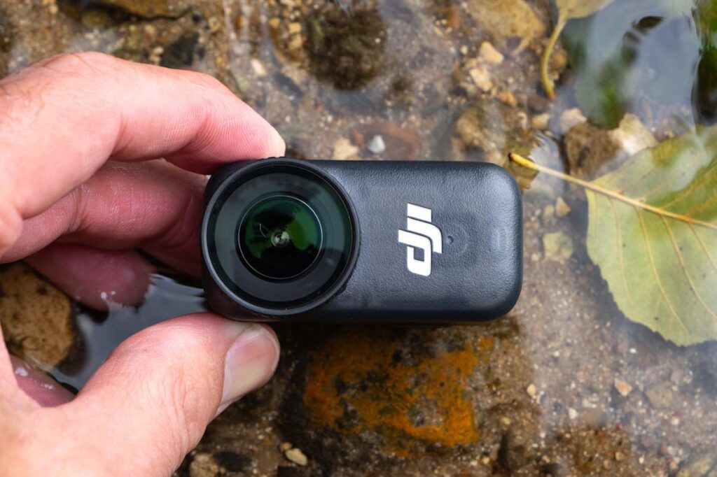 High-quality video in a truly tiny action cam