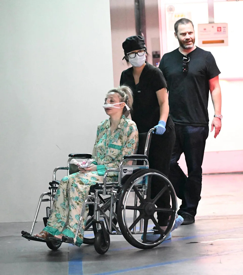 Courtney Stodden leaving Beverly Hills Dr. Motykies office after apparent rhinoplasty