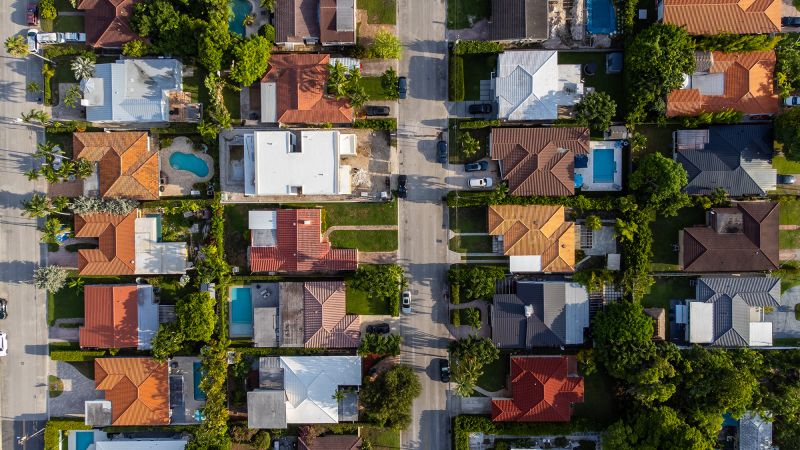 Mortgage rates are finally sinking — and fast