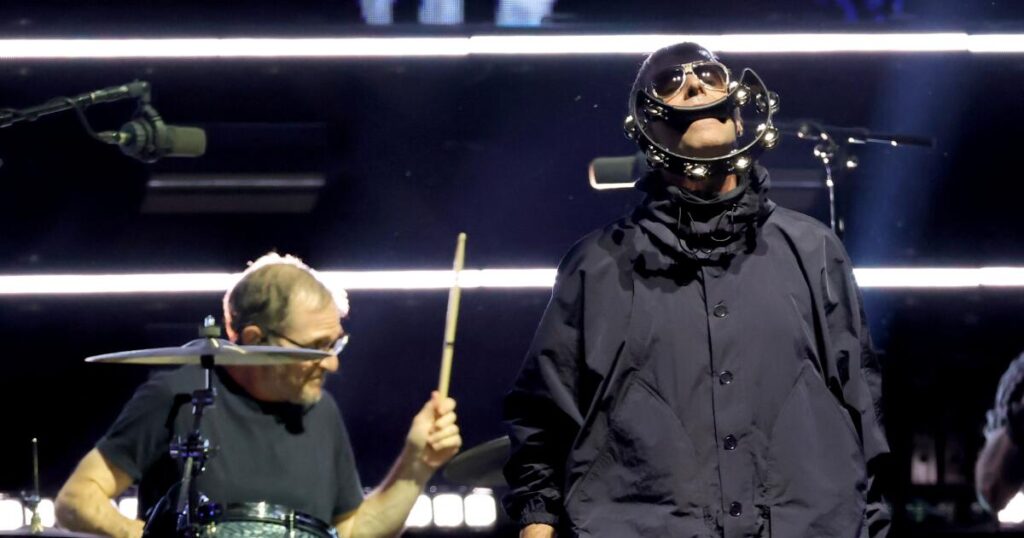 Oasis reunion show stirs up fans' emotions at the Rose Bowl