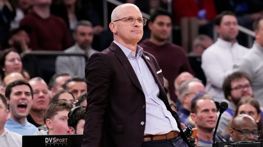 UConn men's coach Dan Hurley details how Geno Auriemma refocused him in new book