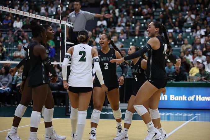 Women's Volleyball Sweeps Utah Valley for Breakthrough Win