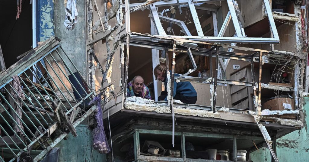 Ukraine says Russian overnight strikes kill six; Putin–Trump summit shelved
