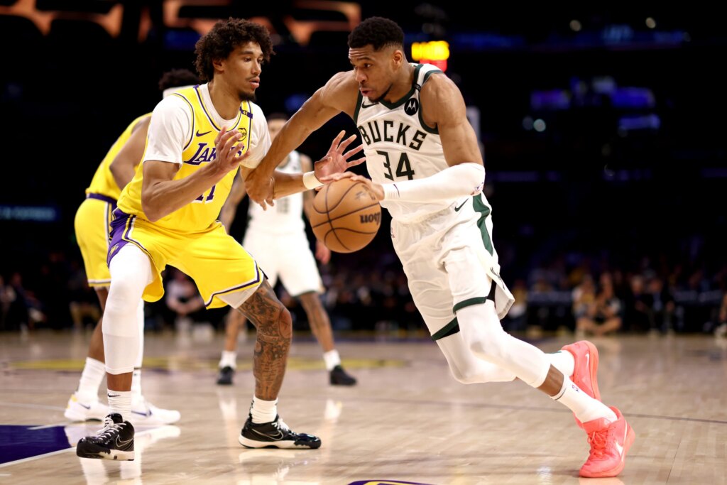 Giannis Antetokounmpo quiets offseason storylines with sizzling start