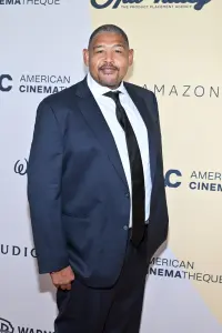 Omar Benson Miller at the 39th American Cinematheque Awards held at The Beverly Hilton on November 20, 2025 in Los Angeles, California.