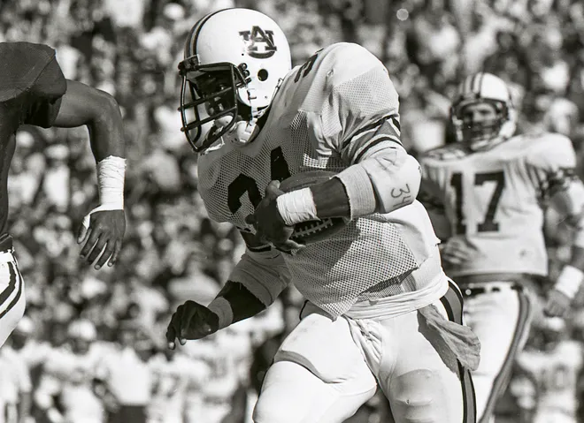 Auburn running back Bo Jackson runs against Alabama in the 1984 Iron Bowl. (Montgomery Advertiser, file)